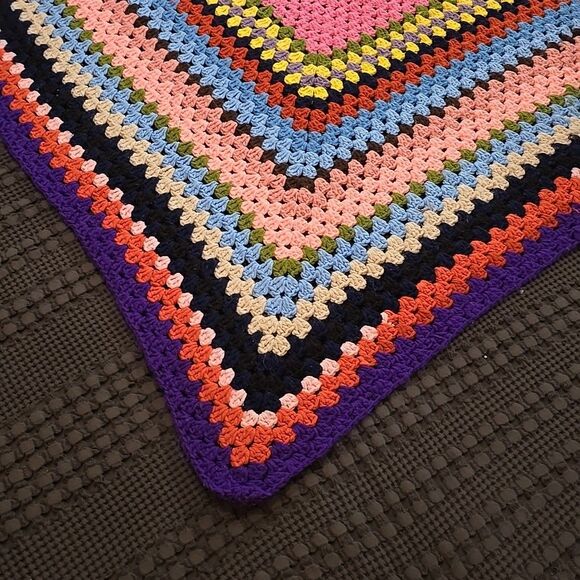 VTG Crochet Colorful Afghan Blanket 79x49in Pink Bed Throw Shell Stitch Handmade - Picture 5 of 10